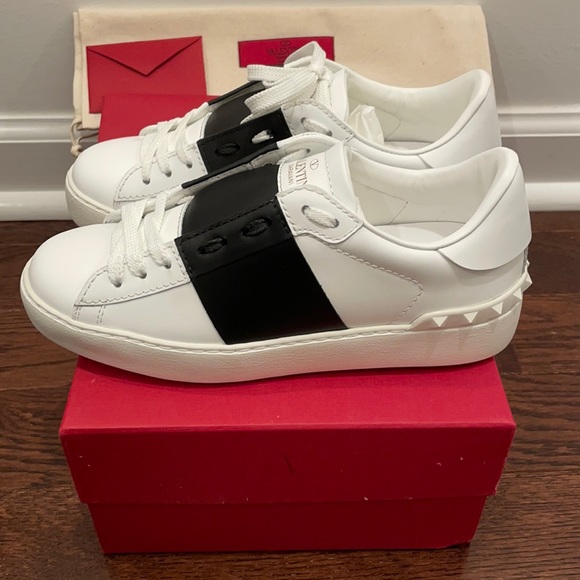 Valentino Rockstud Black and White Sneakers-BNIB - Picture 3 of 10